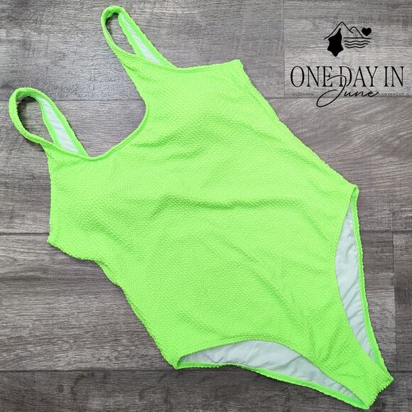 Aleumdr Smocked One Piece Swimsuit Size L - Picture 1 of 4